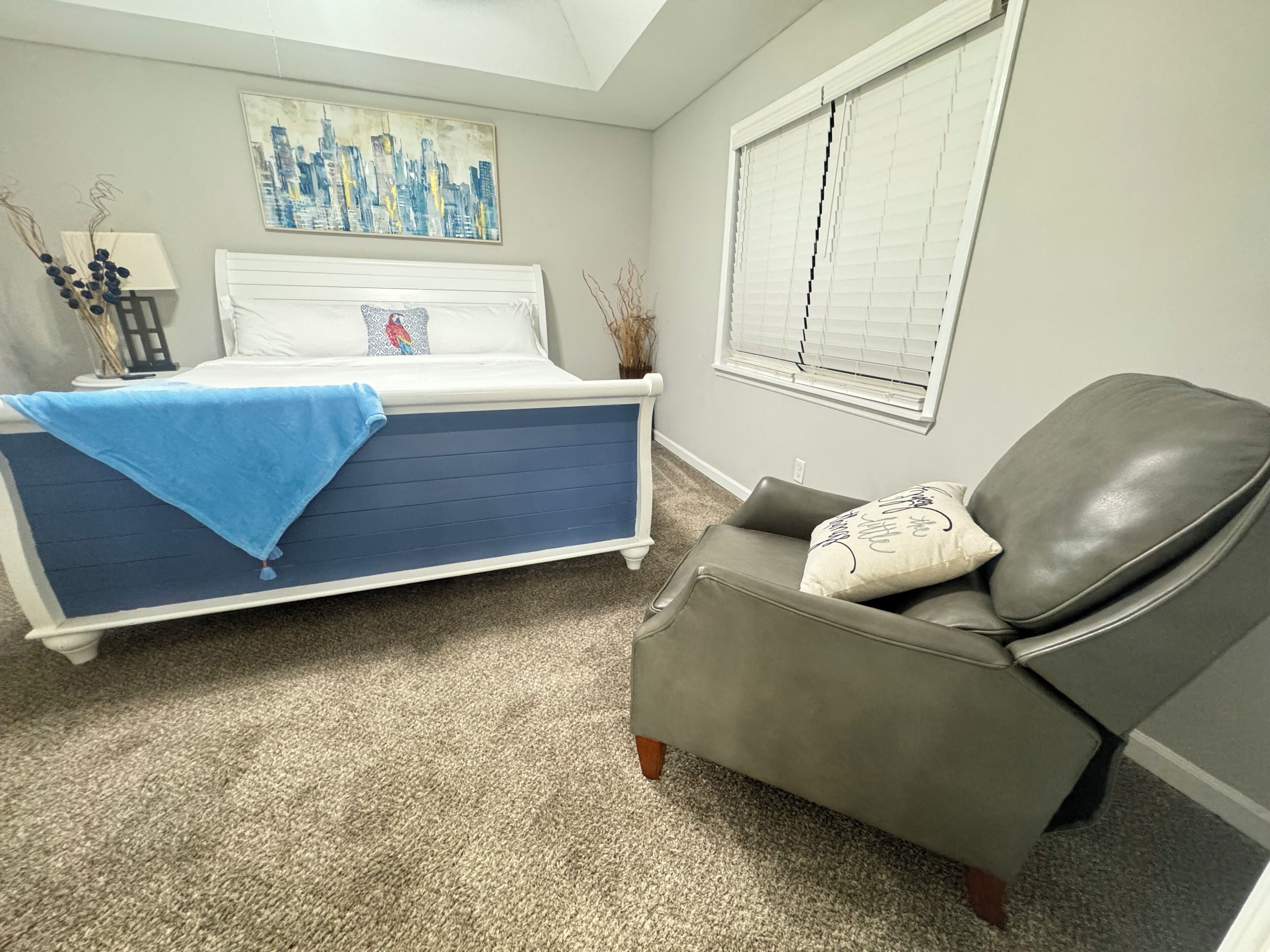 3 chambres, fer et planche à repasser, accès au Wi-Fi (inclus)