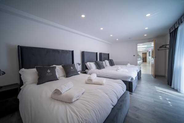 5 bedrooms, iron/ironing board, travel crib, WiFi
