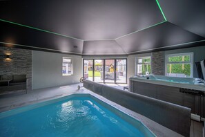Interior - 20 Guest Luxury Stay - Private Pool, Hot Tub & Gym. (Lytham St Annes)