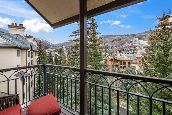 Property grounds - The Charter at Beaver Creek G420 (Beaver Creek)