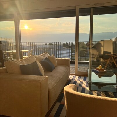 Elegant apt. with terrace & breathtaking view