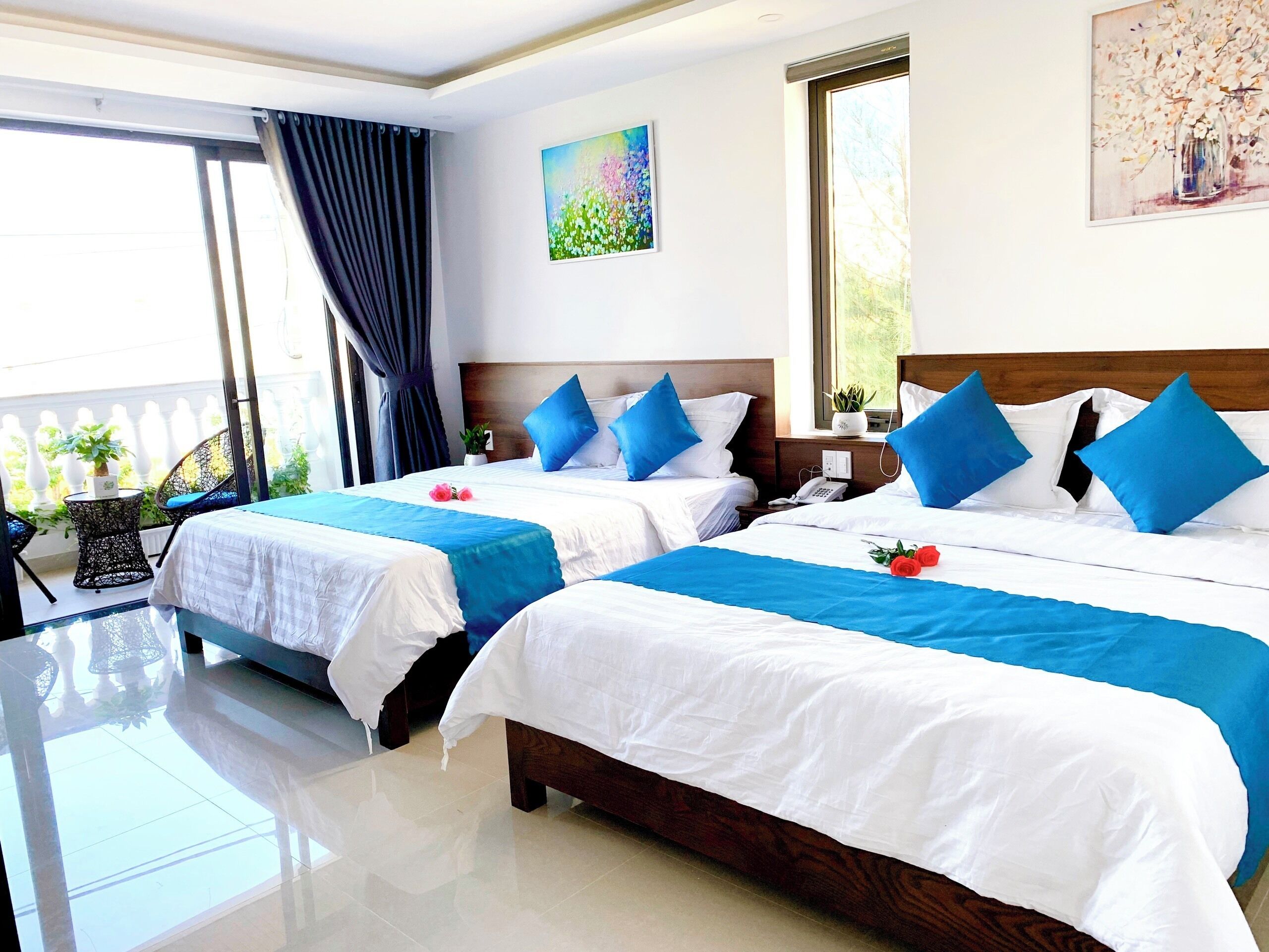 Family Room, 2 Queen Beds | Desk, soundproofing, free WiFi, bed sheets