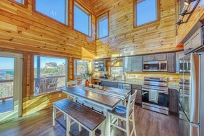 Coffee/tea maker, fridge, microwave, oven - 5-Star Mountain Views • Hot Tub • Blackstone • Game Room • Near Dollywood (Sevierville)