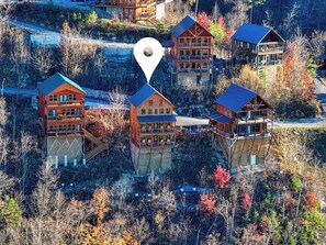 Exterior - 5-Star Mountain Views • Hot Tub • Blackstone • Game Room • Near Dollywood (Sevierville)