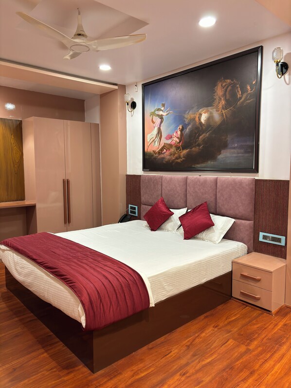 Deluxe Room, Non Smoking, Private Bathroom | Egyptian cotton sheets, premium bedding, down comforters - hotel mm prestige (Jagdalpur)