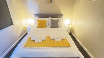 3 chambres, coffres-forts dans les chambres, fer et planche Ă repasser