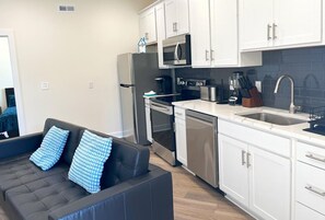 Interior - Tourist Home of Richmond 1 Bedroom Apartment - Church Hill North TH01 (Richmond)