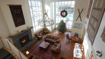 TV connectée, cheminée