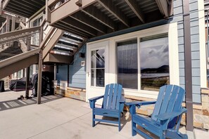 Terrace/patio - Lake Dillon Getaway Yacht Club 27 (Dillon)