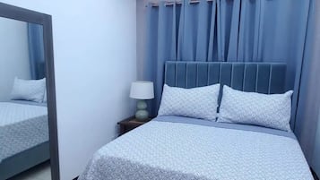 2 bedrooms, iron/ironing board, WiFi, bed sheets