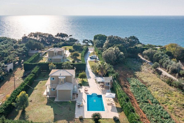 3 bedrooms - Villa Kalypso With Private Swimming Pool (Corfu)