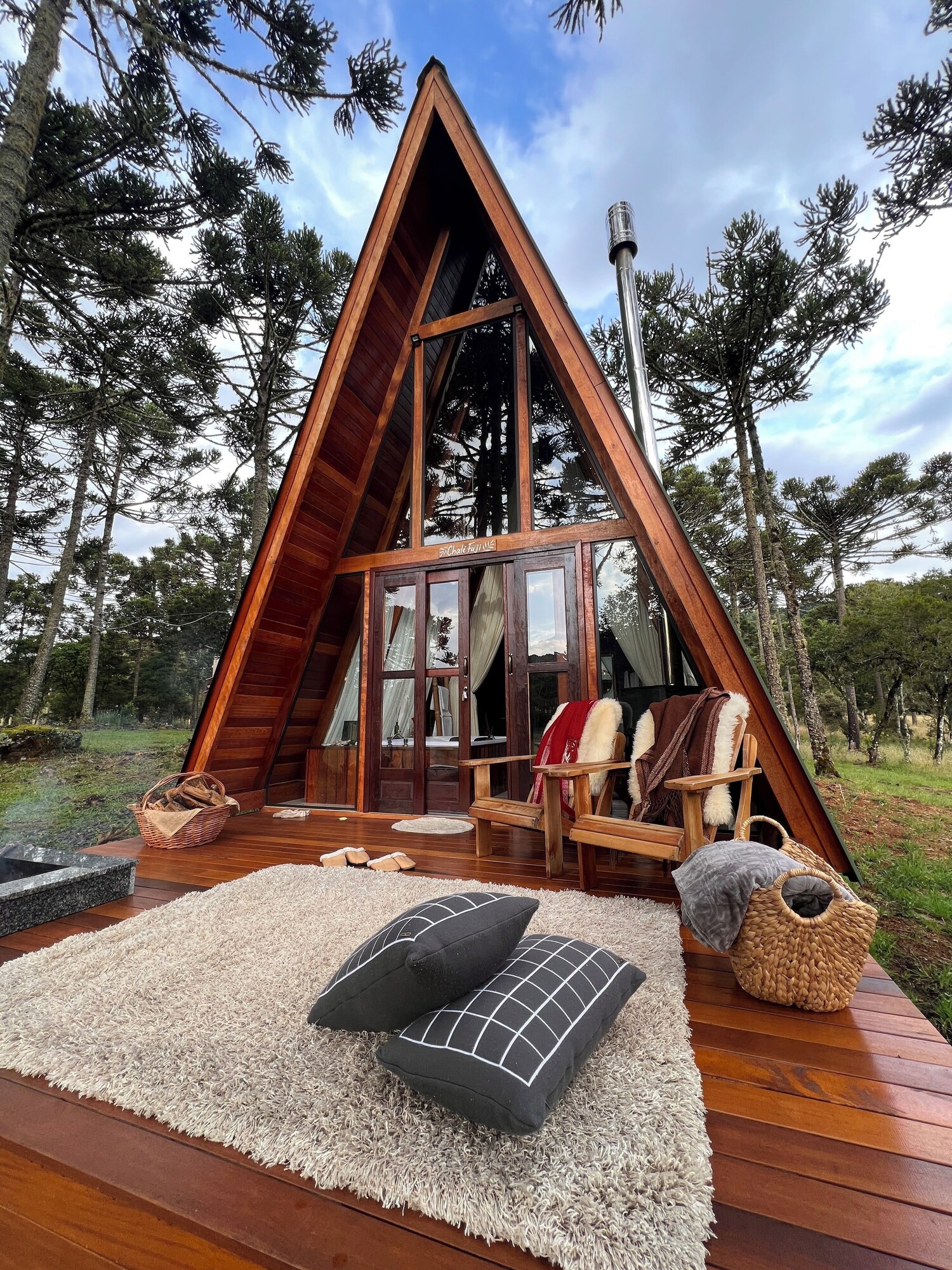 Chalet, 1 King Bed, Garden View | Premium bedding, down comforters, minibar