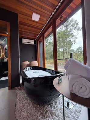 Deluxe Cabin | Premium bedding, down comforters, minibar, individually decorated - Pousada Maçã Araucária (São Joaquim)