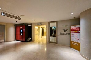 Interior - Sunway Studio Homestay Next to Sunway Pyramid Mall & Lagoon by Cloud Host (Subang Jaya)