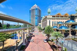 Exterior - Sunway Studio Homestay Next to Sunway Pyramid Mall & Lagoon by Cloud Host (Subang Jaya)