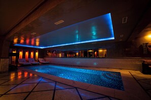 Indoor pool, outdoor pool - Palais Gen Eden Marrakech – Séjour VIP avec Piscine, Restaurant et Services Premium (Marrakech)