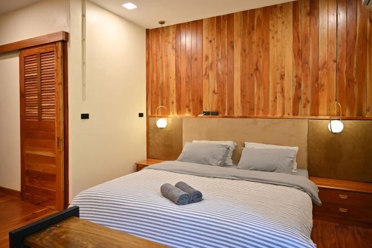 In-room safe, iron/ironing board (on request), free WiFi