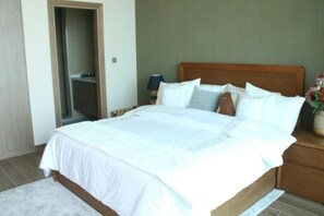 1 bedroom, WiFi, bed sheets - 01 Sepco III Residence 2 by EC Homes Rentals
 (Dubai)