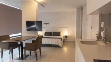 1 habitación, escritorio, wifi y ropa de cama