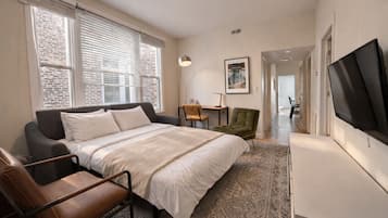 2 bedrooms, desk, iron/ironing board, free WiFi