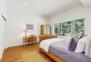 1 habitación, tabla de planchar con plancha, internet y ropa de cama 