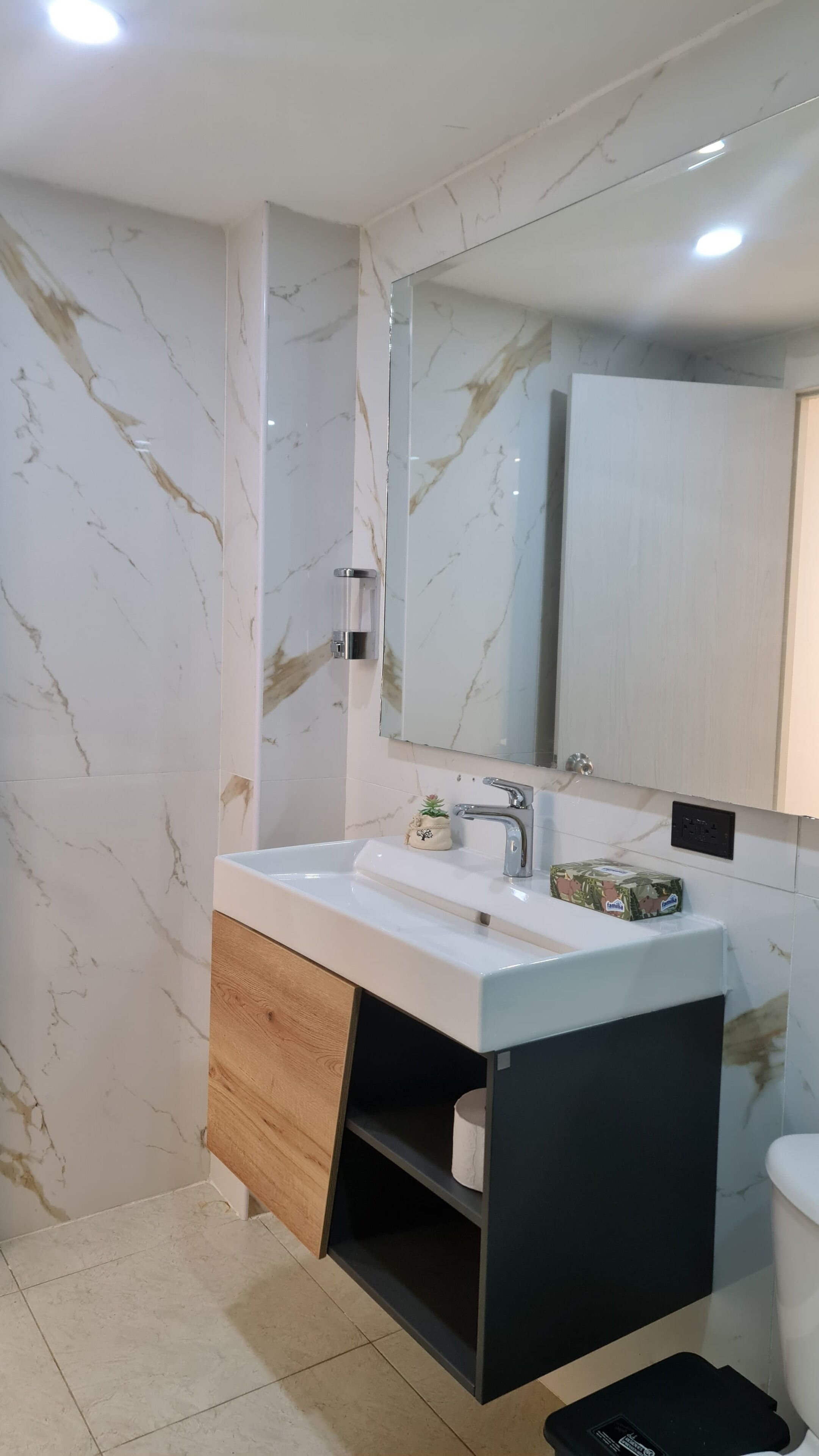 Foto - Hotel West Inn