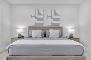 4 chambres, fer et planche à repasser, Wi-Fi, literie fournie