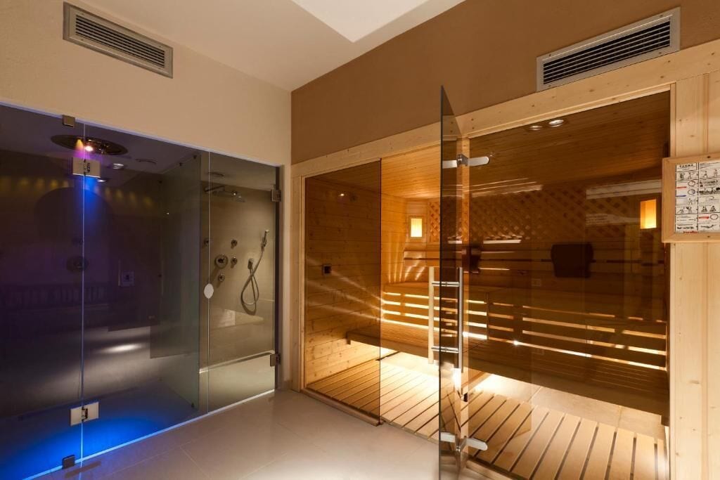 Phòng xông hơi sauna
