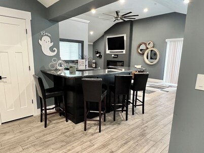 Modern 3-Bedroom Home - A Little Something for Everyone!