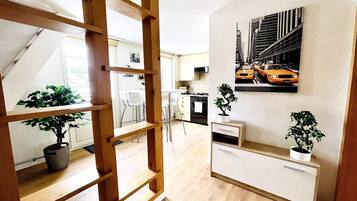 Apartment, 2 Bedrooms, City View | Interior
