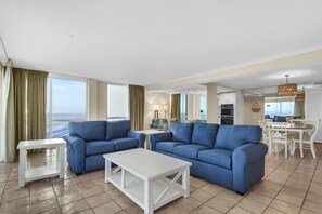 Lägenhet - flera sängar (Shoreline Towers 1081) | Vardagsrum | Tv