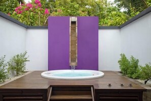 Cribs/infant beds - Dhawa Ihuru, part of Banyan Group (Himmafushi)