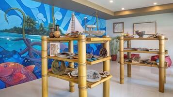 المنشأة من الداخل