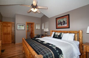 3 室のベッドルーム、アイロン / アイロン台、WiFi (無料)、ベッドシーツ