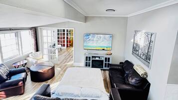 4 habitaciones, escritorio, tabla de planchar con plancha y wifi gratis