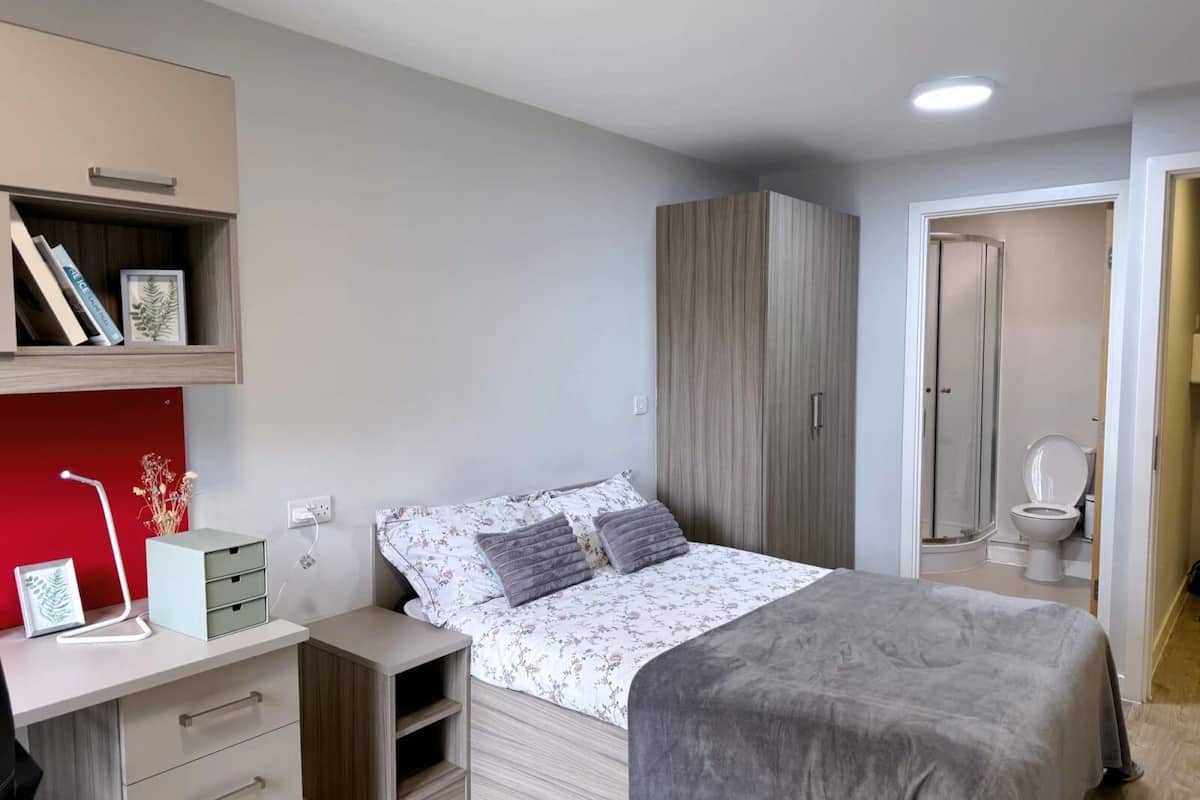 1 bedroom, blackout curtains, iron/ironing board, free WiFi