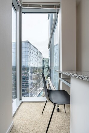 Interior - 2BR | Gym, Pool | Bellevue | Sophari Towers I (Bellevue)