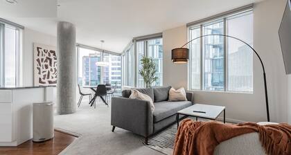 2BR | Gym, Pool | Bellevue | Sophari Towers H