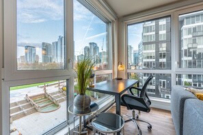 Interior - 3BR | Gym, Balcony | Bellevue | Sophari Parkside H (Bellevue)