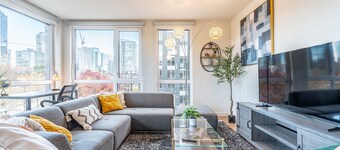 3BR | Gym, Balcony | Bellevue | Sophari Parkside H