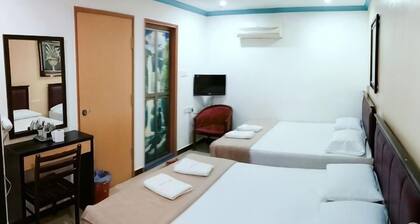 Twin Star Hotel