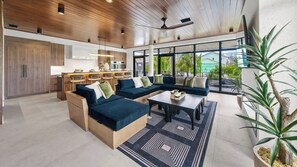 Smart TV, fireplace, video games, offices - #1 Rooftop Gulf Views-Theatre Room-Unmatched Slide (Sarasota)