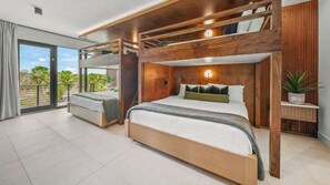 5 bedrooms, desk, iron/ironing board, free WiFi