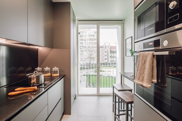 2 bedrooms - Almeirim - 2 Bedroom and Balcony in Areeiro (Lisbon)