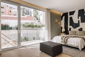 Apartment - Mangai - 2 Bedrooms Terrace Parking in Arroios (Lisbon)