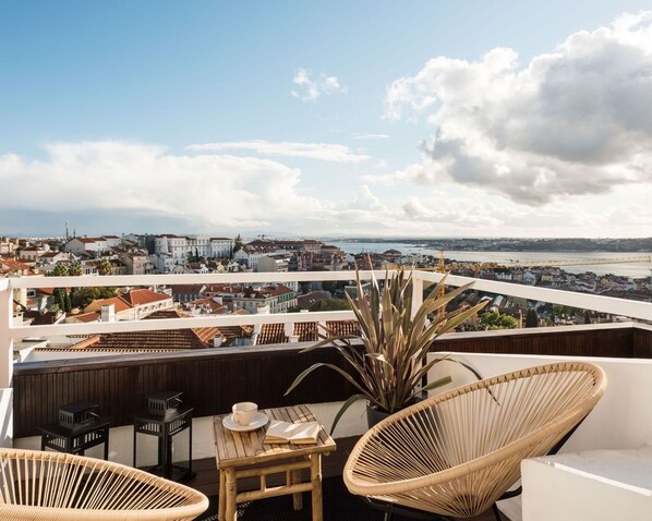 1 bedroom - Molako - 1 Bedroom Penthouse in Pr Ncipe Real (Lisbon)