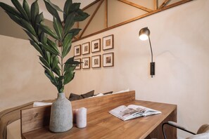 Apartment | 3 bedrooms - Badet - 3 Bedrooms Office and Terrace in Alvalade (Lisbon)