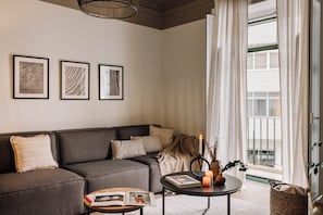 Apartment | 2 bedrooms - Zahara - 2 Bedrooms and Office in Campo de Ourique (Lisbon)