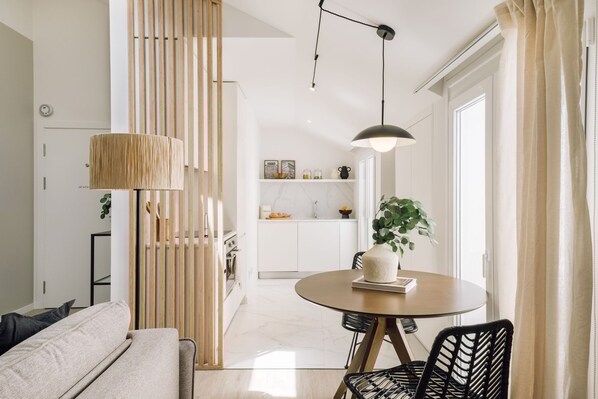 1 bedroom - Marley - 1 Bedroom and Parking in Campolide (Lisbon)