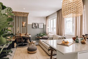 Apartment | 2 bedrooms - Demba - 2 Bedrooms and Office in Arroios (Lisbon)